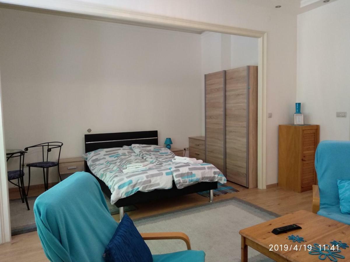 Lara Apartman Будапешт Экстерьер фото